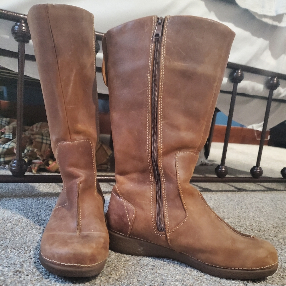 Womens Duluth Trading Co Brown Leather Boots, Size 9